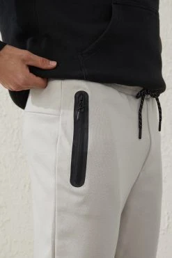 Cotton On Men Tech Track Pant 7 Cotton On Men Tech Track Pant -rivieraclothingco shop 3610837 18 4