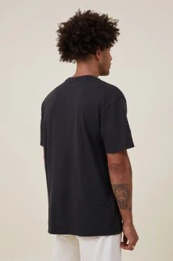 Cotton On Men Special Edition T-Shirt -rivieraclothingco shop 3610922 158 3