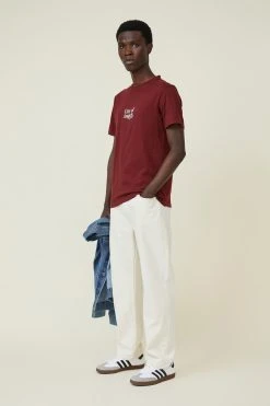 Alternative view of Cotton On Men Tbar Text T-Shirt