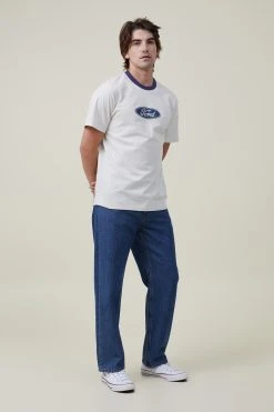 Cotton On Men Ford Loose Fit T-Shirt -rivieraclothingco shop 3611228 01 4