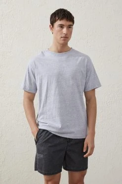 Cotton On Men Mountain Tech Short