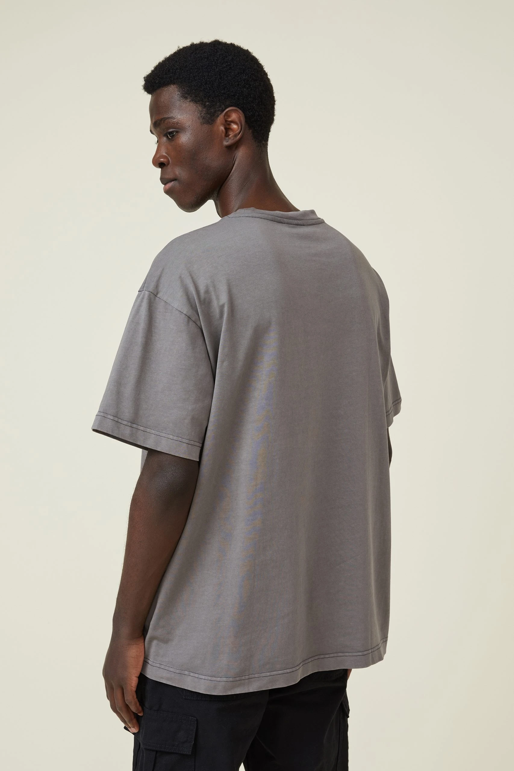 Cotton On Men Heavy Weight T-Shirt 3 Cotton On Men Heavy Weight T-Shirt - Image 3
