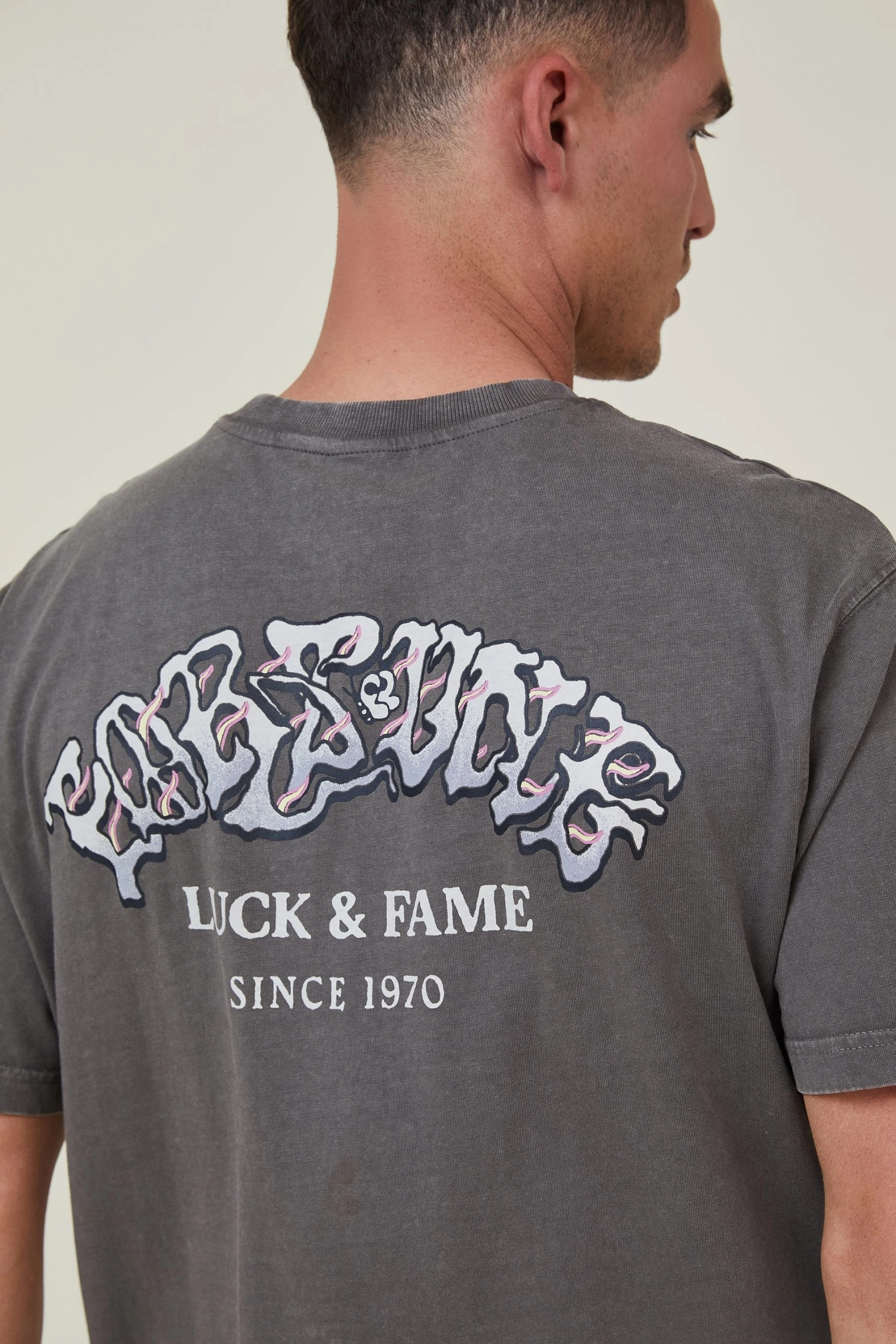 Cotton On Men Premium Loose Fit Art T-Shirt 4 Cotton On Men Premium Loose Fit Art T-Shirt - Image 4