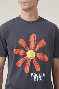 Cotton On Men Smiley Loose Fit T-Shirt -rivieraclothingco shop 3612043 05 4