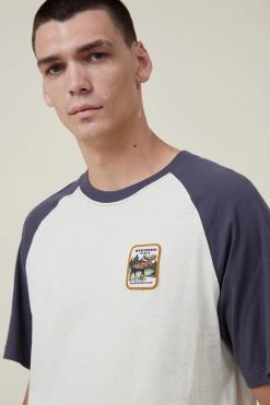 Cotton On Men Premium Loose Fit Souvenir T-Shirt -rivieraclothingco shop 3612063 13 4