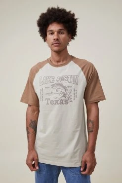 Cotton On Men Premium Loose Fit Souvenir T-Shirt
