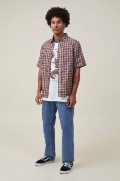 Alternative view of Cotton On Men Premium Loose Fit Souvenir T-Shirt
