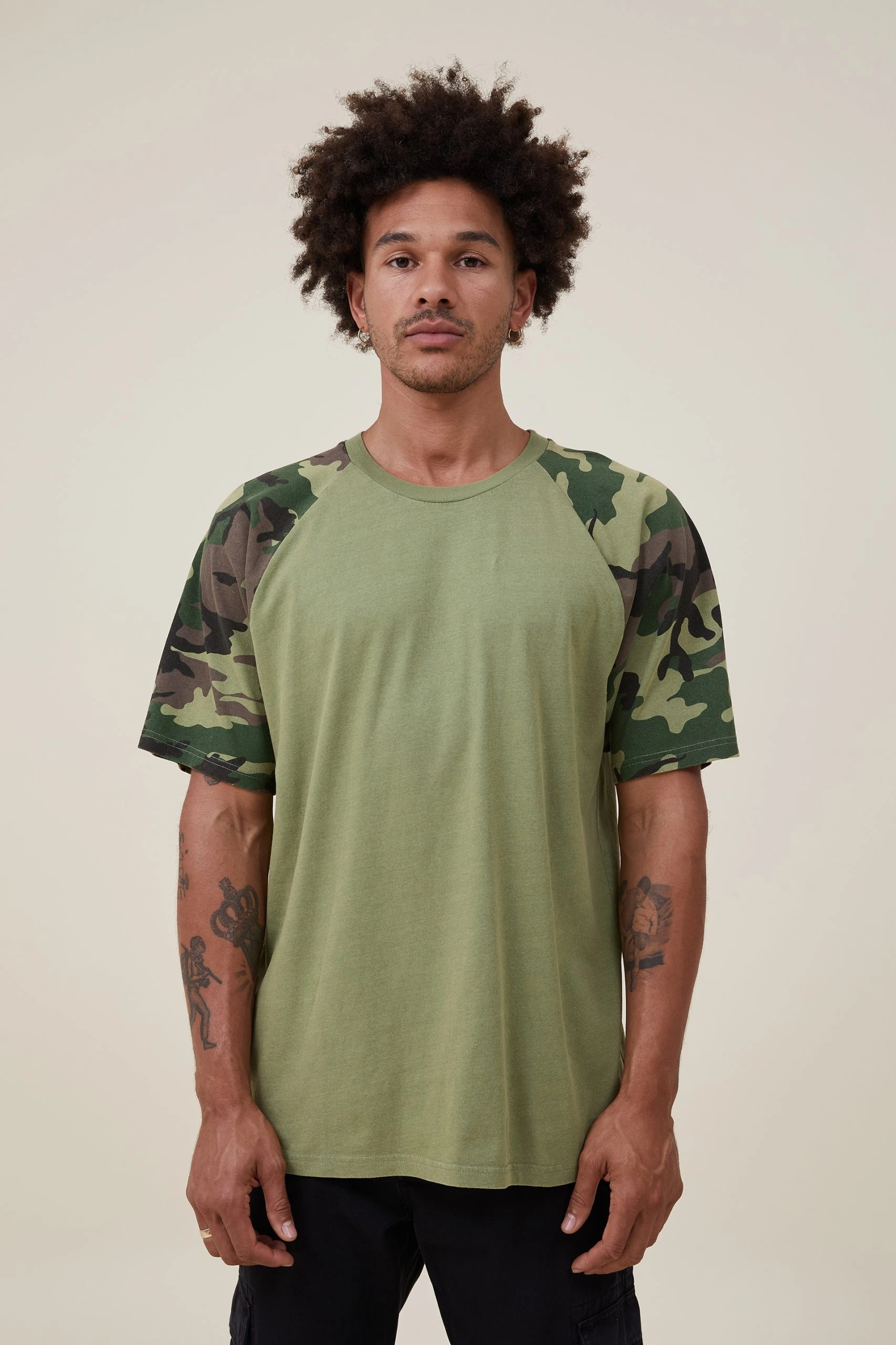 Cotton On Men Loose Fit Raglan T-Shirt 1 Cotton On Men Loose Fit Raglan T-Shirt
